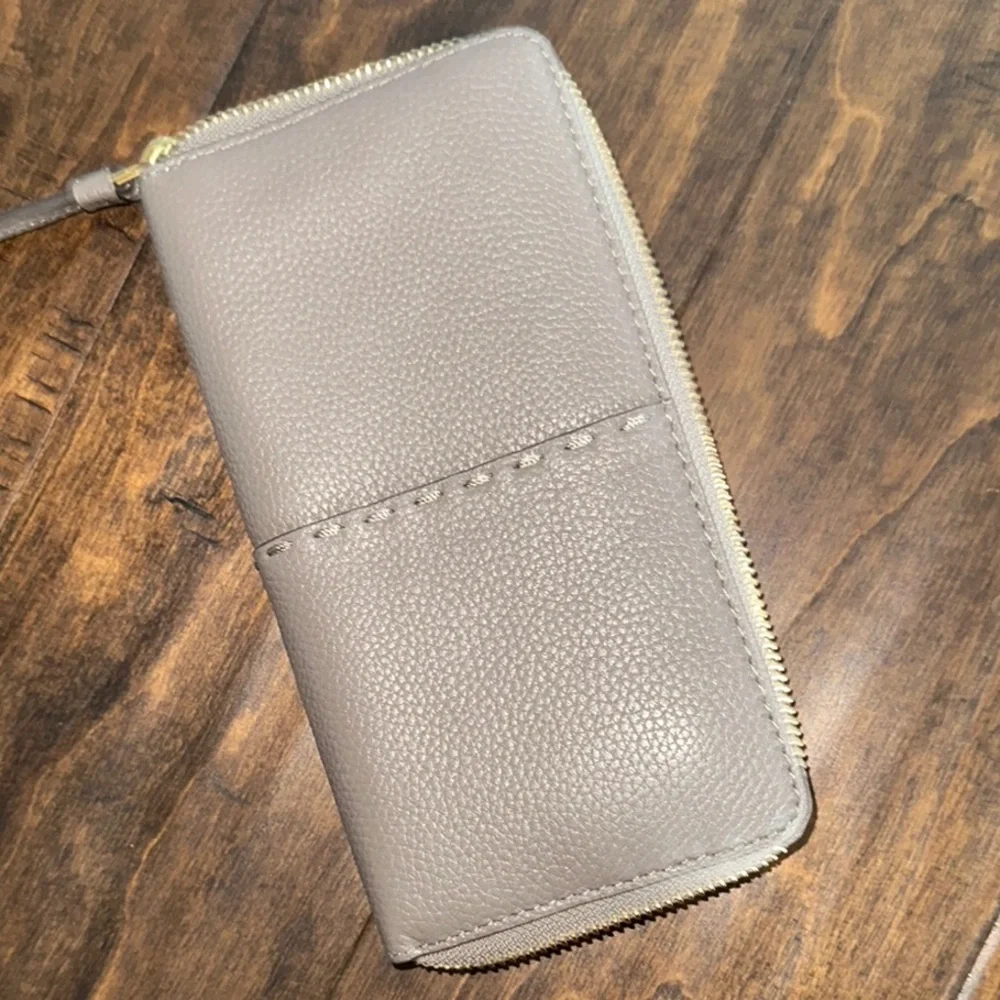 Tory Burch Leather Wallet - Picture 4 of 4